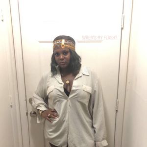 Meet your Posher, Emanuela